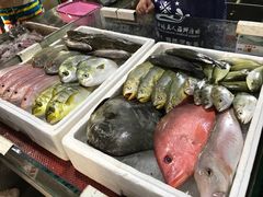 -三亚火车头万人海鲜广场