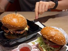 -The Habit Burger Grill 哈比特汉堡(复兴soho店)