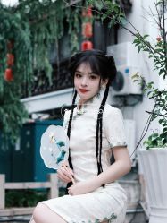 -一揽芳华汉服旗袍体验馆(拙政园店)