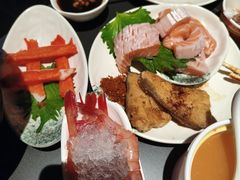 -雍容荟帝王蟹活龙虾展台自助(IFS黑金店)