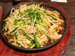 牛肠炒蔬菜-九州酒场ひこぞう(2号店)