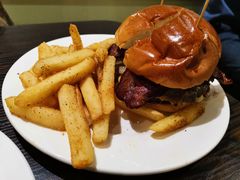 -瑞食酒馆 La Taverne Suisse
