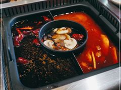 -老牌坊云南鱼豆花火锅(爱建店)