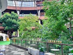 -瑞虹新天地月亮湾