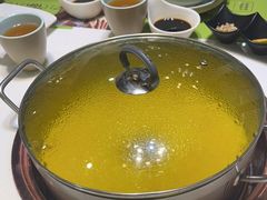 -洪氏嗨捞·猪肚鸡火锅(阳光天地店)