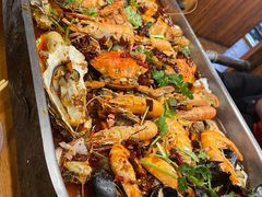 -老东镇啤酒屋海鲜加工·蒸汽海鲜·海鲜烧烤(台东店)