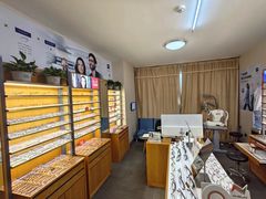 -优医视平价眼镜蔡司依视路折扣工厂店(十里堡店)
