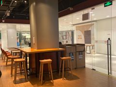 大堂-The Habit Burger Grill 哈比特汉堡(复兴soho店)
