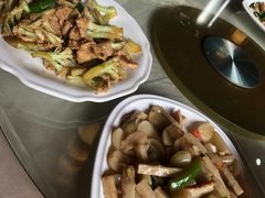 -美人鱼悬崖海景餐厅(鹿嘴山庄店)