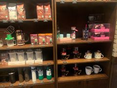 零售区-星巴克(北京中关村北京国际店)