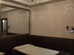包房-利士康养•按摩肩颈足疗瑶浴(塘厦万科店)