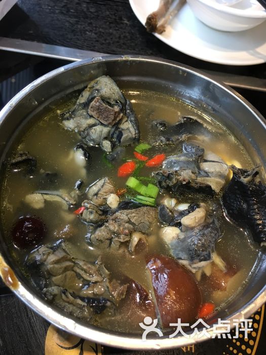 严厨老坛酸菜鱼主题餐厅(淮安苏宁店)乌鸡图片 - 第5张