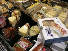 -IS YOU BAKERY 伊之友烘焙(飞鹤路店)