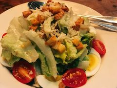 凯撒色拉-SISTERS BAR RESTAURANT川意酒馆(嘉善老市H楼店)