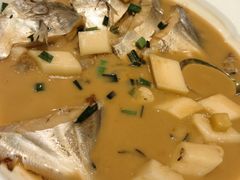 家烧白扁中鲳鱼-甬府小鲜(万象城店)