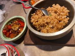 当红小炒肉石锅饭-新白鹿餐厅(金鹰新街口店)