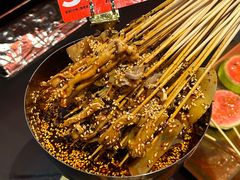 -何师烧烤Pro ·江湖川菜·小龙虾·精酿啤酒(太古里旗舰店)