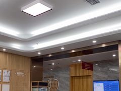 -上海仁爱医院口腔科 · 种植
