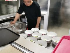 -周震馄饨