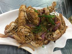 -覃记海鲜美食餐厅