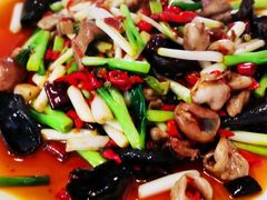 -兔行天下-鸿鹤鲜锅兔(中海国际店)