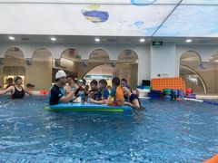 -龙格亲子游泳·水育早教运动中心(龙湾天街店)