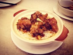 排骨煲仔饭-太子园林酒家