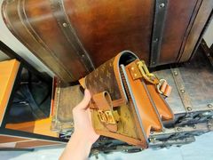 -小飞侠奢侈品回收 寄卖 养护(宝山宝龙广场店)