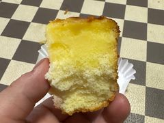 杏仁岩烧爆浆芝士蛋糕-Caidie Bakery采蝶轩(钟村店)