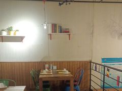 -后院烤吧·木炭烧烤·烤鱼·云贵川火锅(忻州古城店)