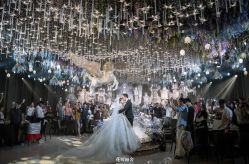 -花嫁丽舍婚礼殿堂(世博江景店)