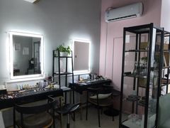 -ME觅妆·定制美妆·彩妆私教(菱角湖店)