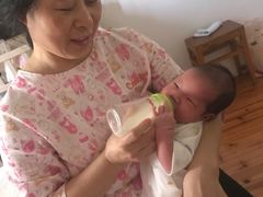 -爱的果实月嫂育婴师(世纪东方店)