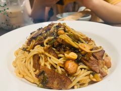 -钟书阁(群光广场店)