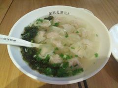 民国传统小馄饨-凤起龙游老面包子(凯德晶品店)