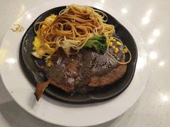 -汤姆家的牛排意面披萨(融创茂店)
