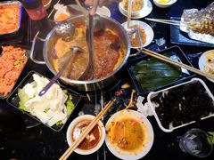 -唯爱KTV聚会餐厅(仙林东城汇店)