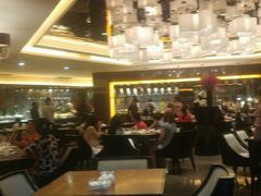 -岷山饭店-芝芝自助餐厅