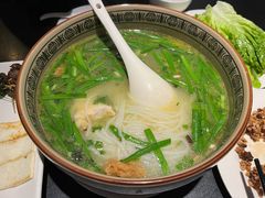蒙自过桥米线-南蛮子(进贤路店)