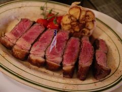 -MONICH牛排融合餐厅(和义大道购物中心店)