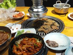 -唯成•韩国炭火烤肉 유성고기