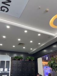 -藤野造型·烫·染发型设计店