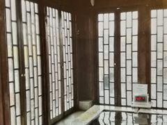 -裕龙汤泉