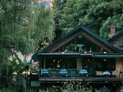 -静安公园(静安寺街道)