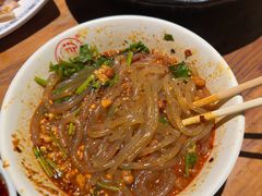 -万记麻辣烫国展总店