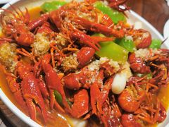 -茸梅路右拐龙虾-农家菜(松江店)