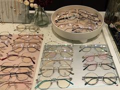 -宏宇眼镜蔡司依视路折扣店(兆佳眼镜城店)