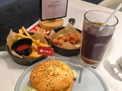-必胜客(华南摩尔店)