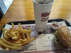-The Habit Burger Grill 哈比特汉堡(复兴soho店)