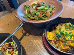 -云海肴·汽锅鸡·云南菜(天山百盛优客店)